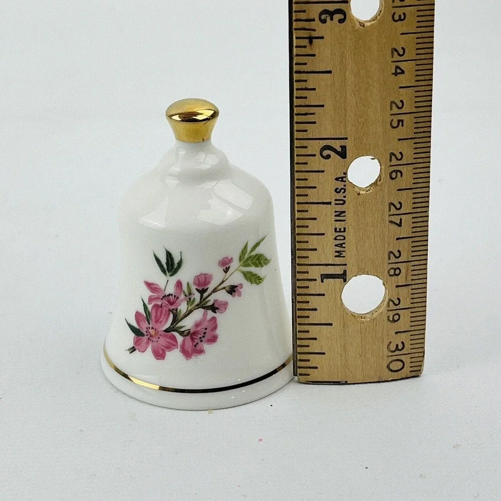 Danbury Mint Delaware Peach Blossom Official State Flower‎ Bell Collection